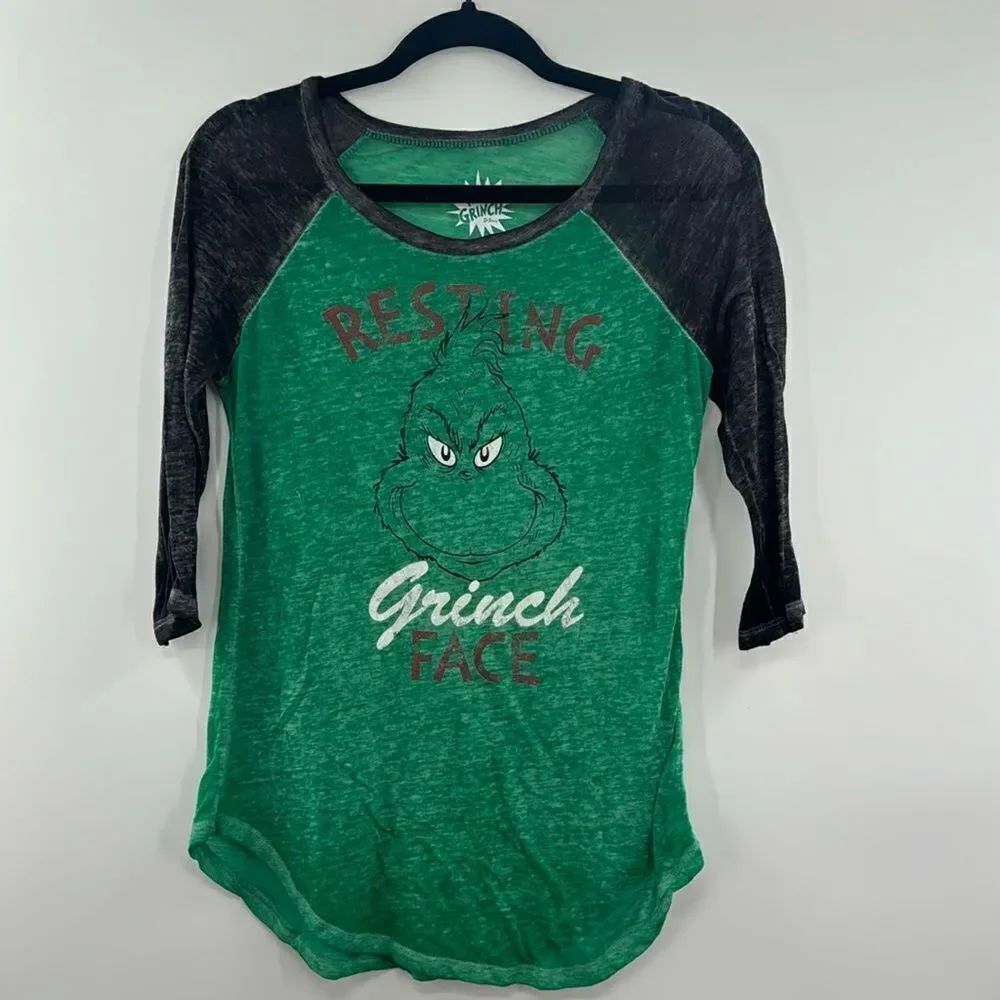 3for$20 Dr Seuss Resting Grinch Face Tee 3/4 sleeve size XS